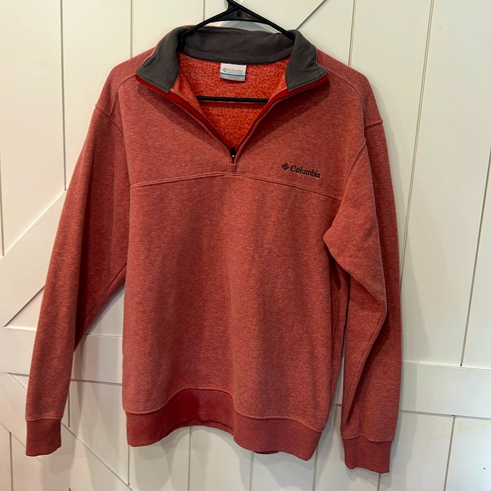 Columbia sweater. Men’s Size small